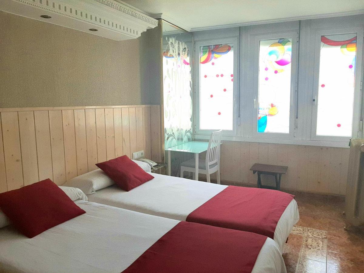Hotel Dato 비토리아개스테즈 외부 사진